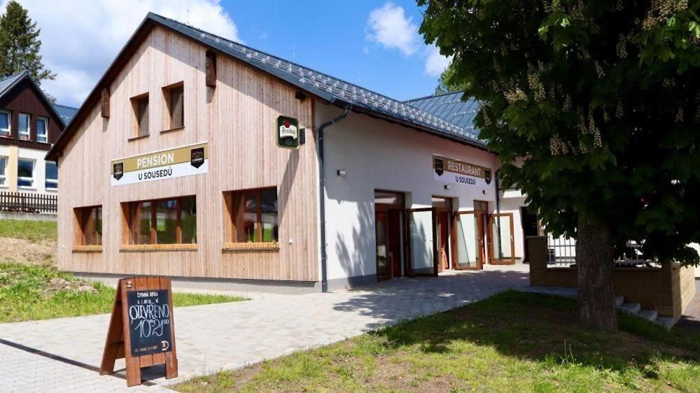 Penzion A Restaurace U Sousedu Strazny Ngoại thất bức ảnh